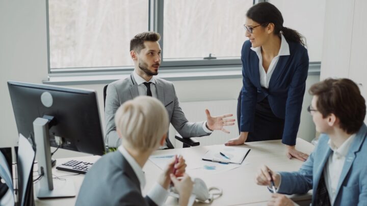 8 techniques pour réussir les discussions avec les repreneurs - business - réunion dirigeants business